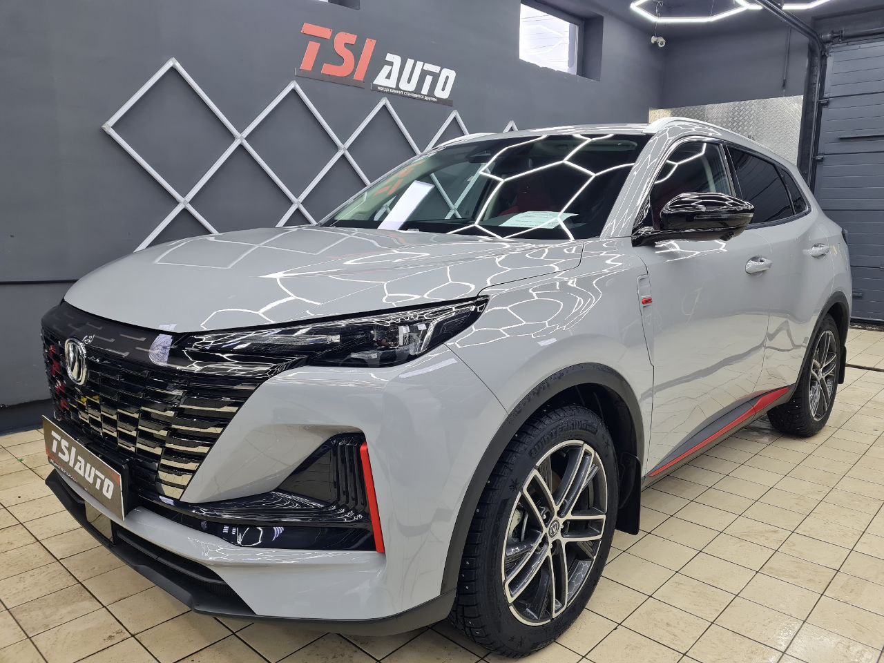 Changan Uni-S оклейка бронепленкой в Волгограде