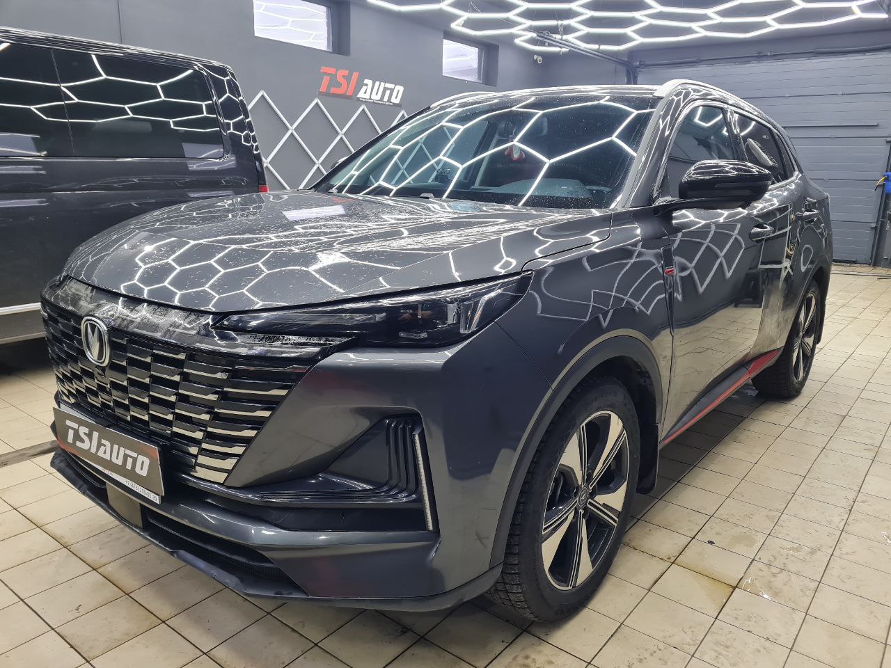 Changan Uni-S установка подсветки салона в Волгограде