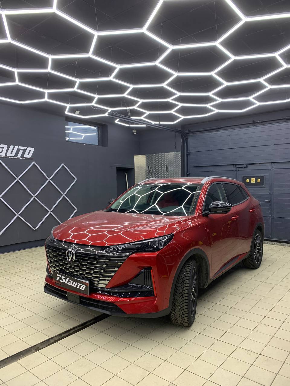 Changan Uni-S установка сабвуфера и усилителя - фото и цены