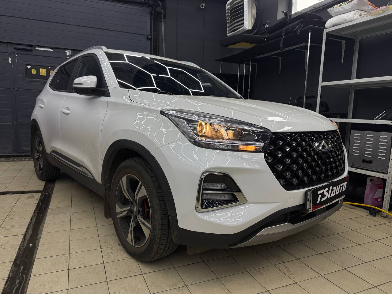 Контурная подсветка салона Kia Sorento с управлением фото и цена установки