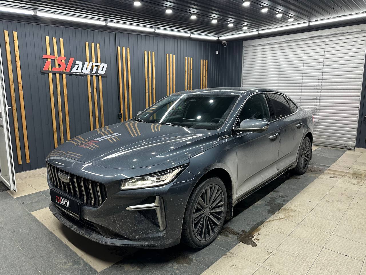 Контурная подсветка салона Geely Preface с управлением фото и цена установки