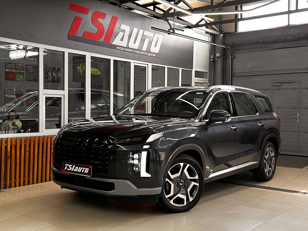 Оклейка пленкой Hyundai Palisade кузова и салона в Волгограде