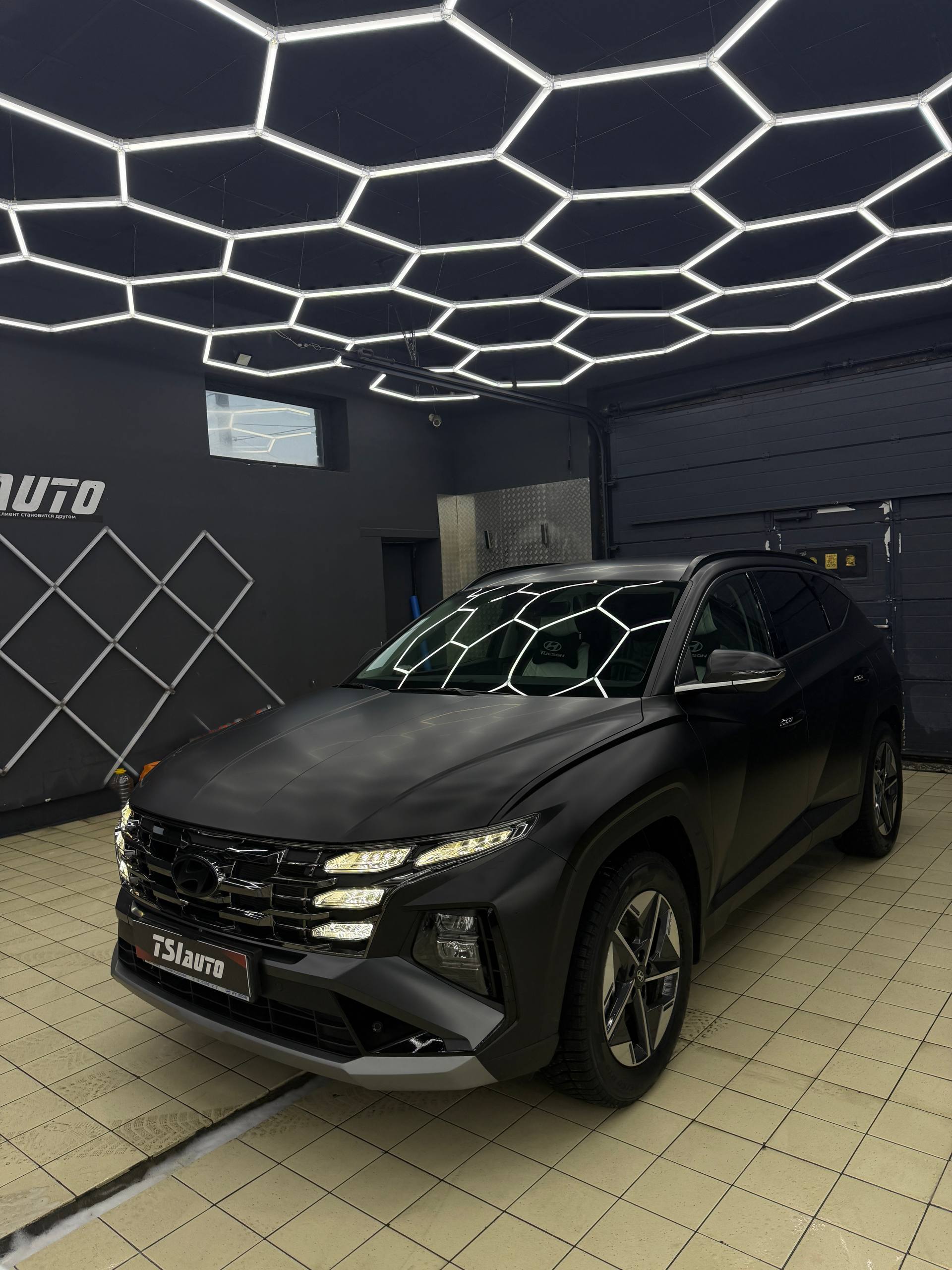 Hyundai Tucson оклейка матовой пленкой в Волгограде