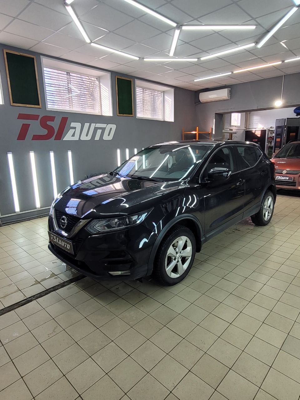 Шумоизоляция Nissan Qashqai в Волгограде - пакет Комфорт