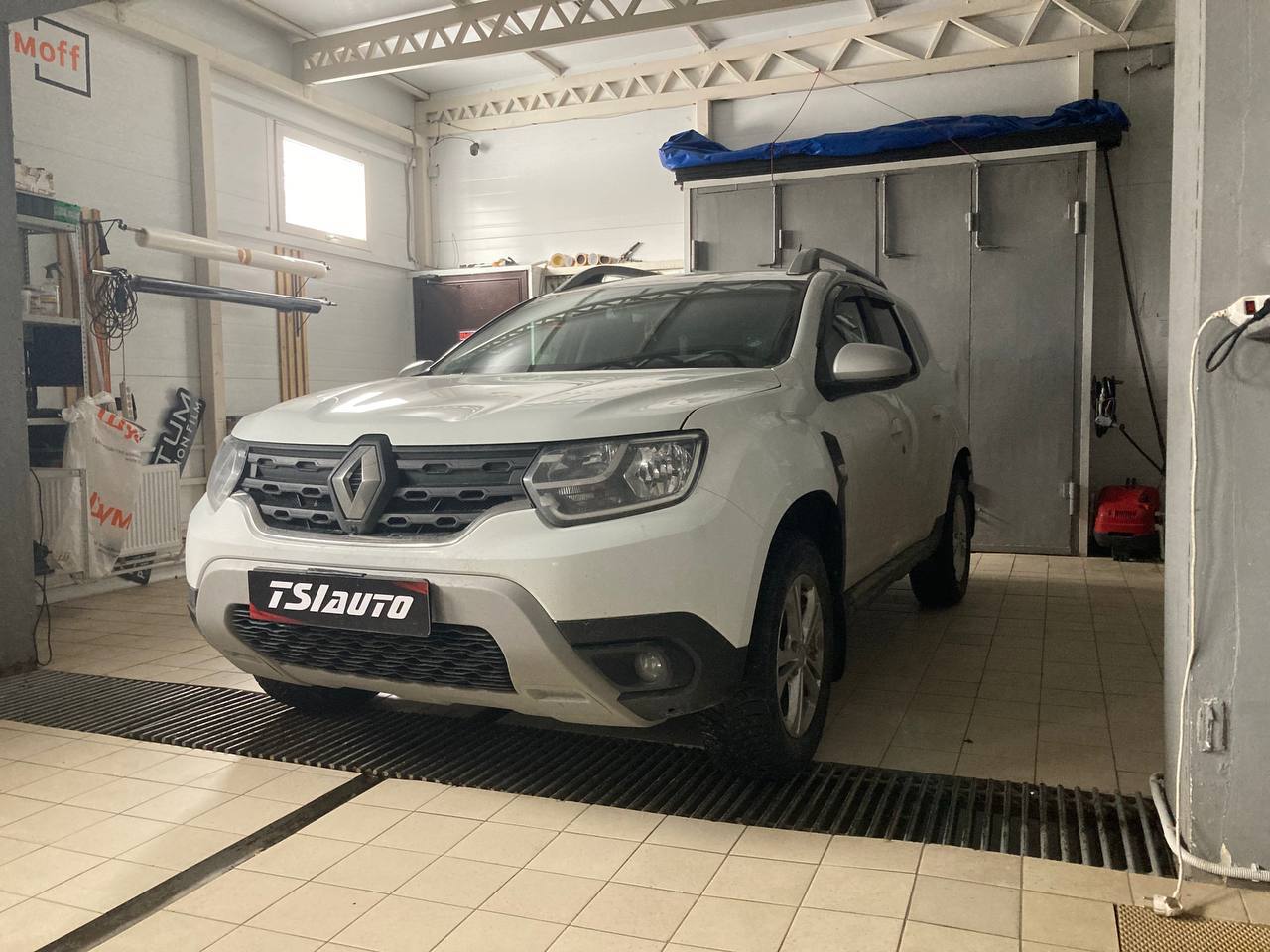 Renault Duster шумоизоляция арок в Волгограде