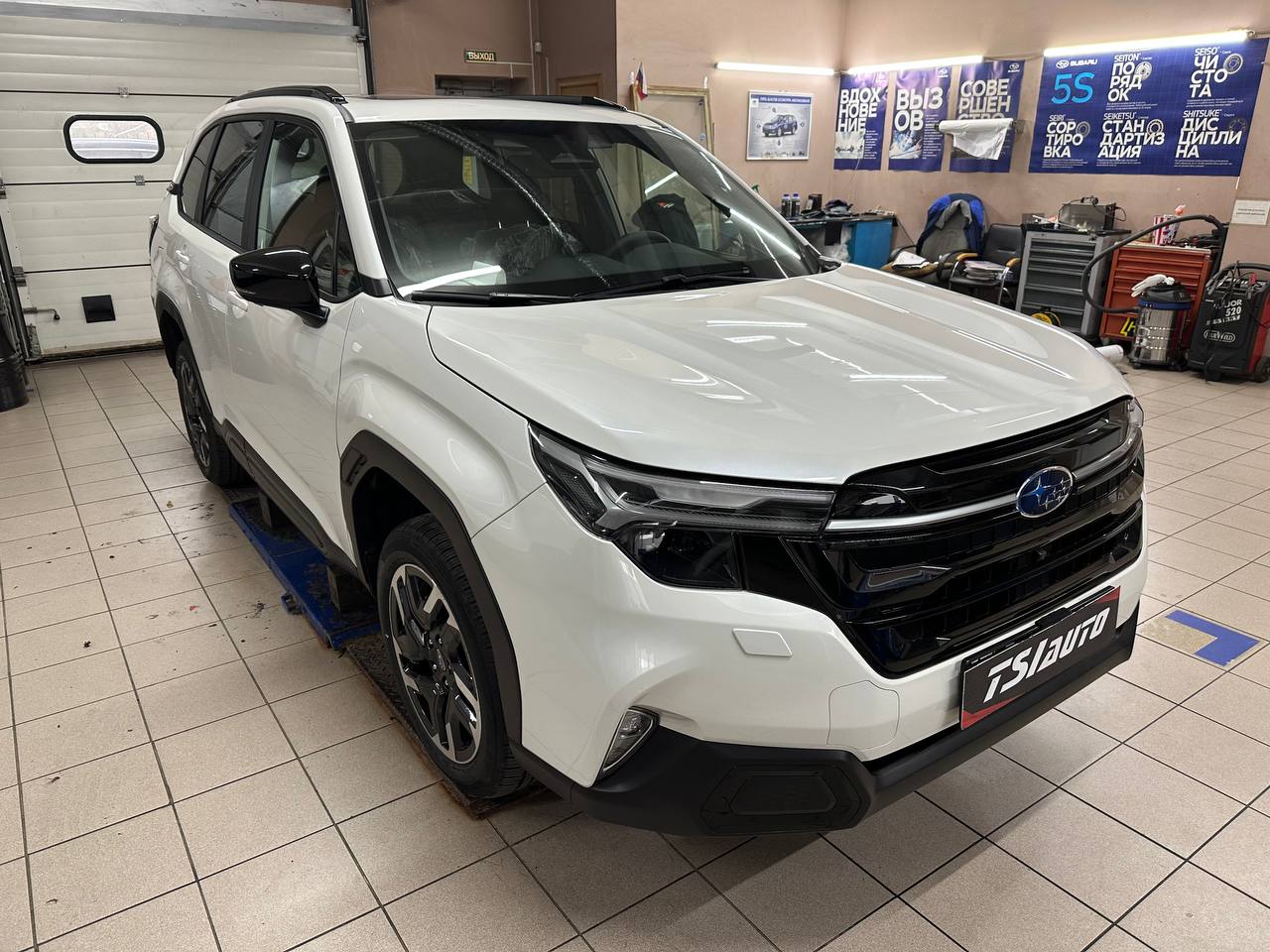 Шумоизоляция Subaru Forester 6 в Волгограде