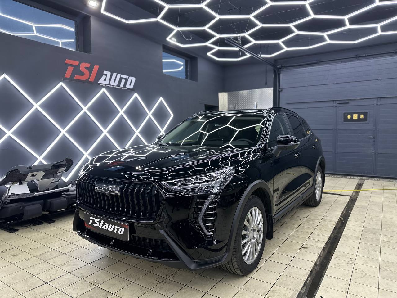 Бронирование фар Haval Jolion в Волгограде