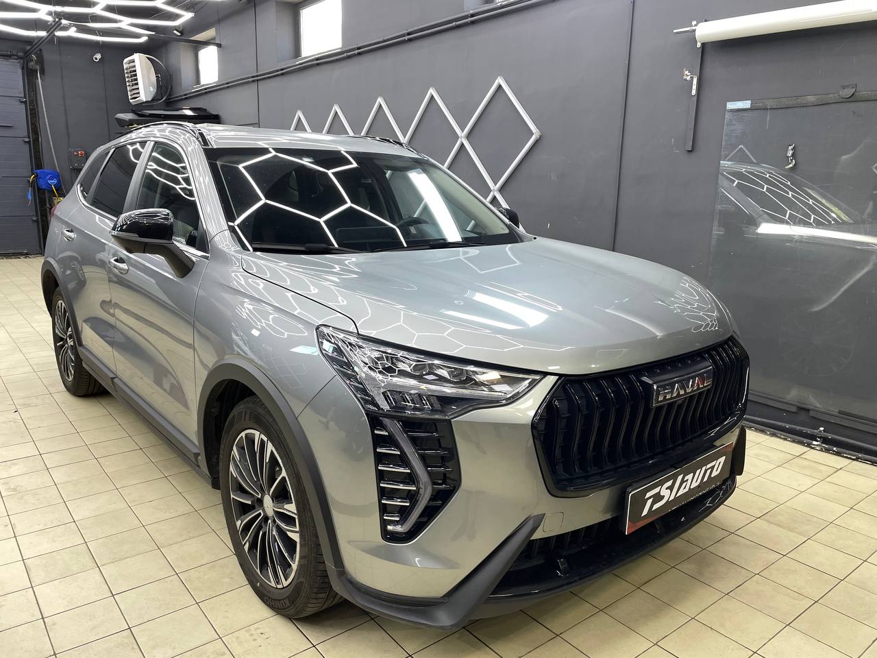 Haval Jolion установка сабвуфера и усилителя фото и цены