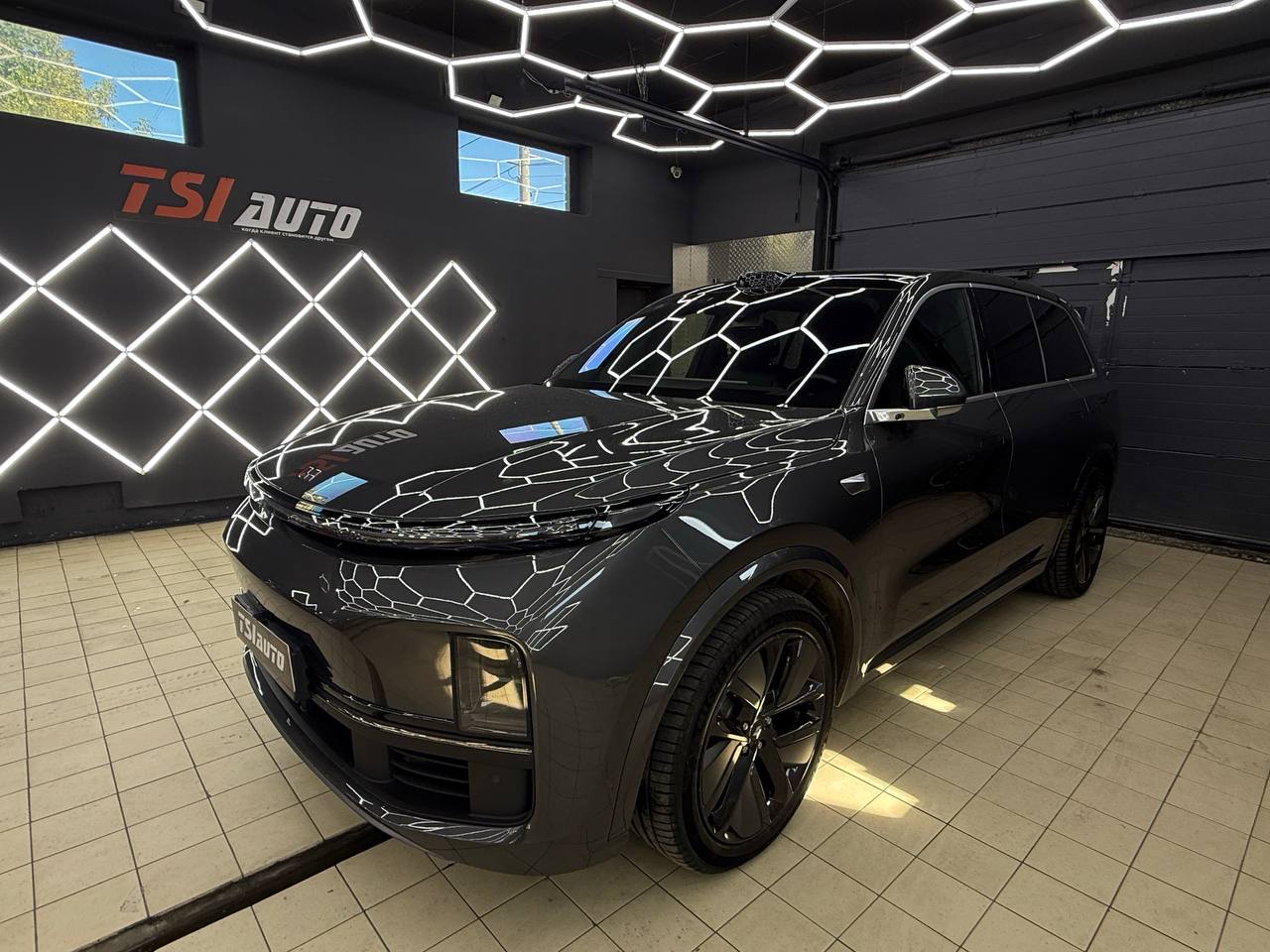 LiXiang L9 оклейка пленкой в Волгограде