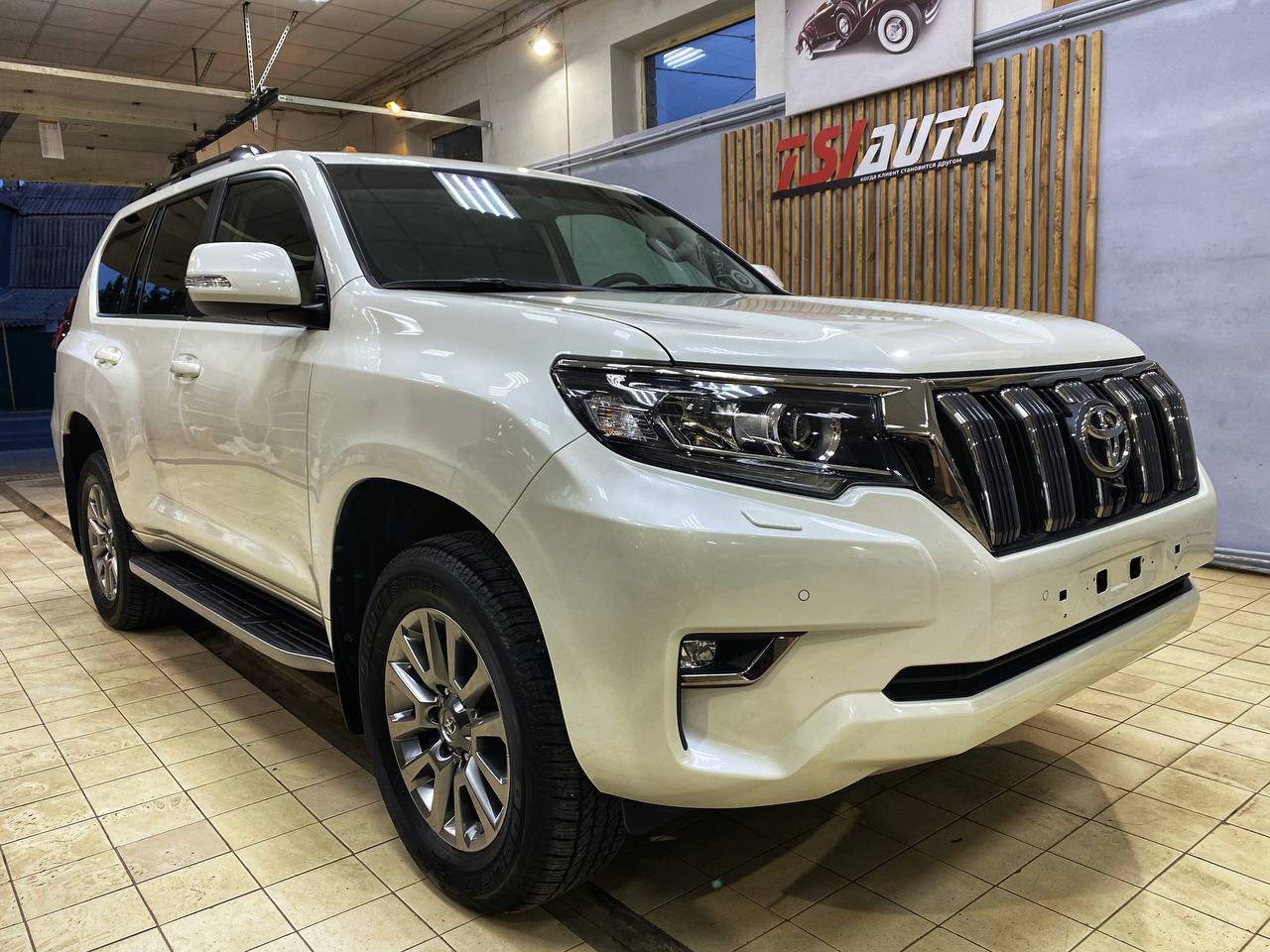 Мойка подкапотного пространства Toyota Land Cruiser Prado